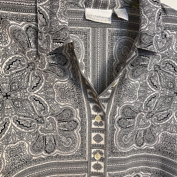 Liz Claiborne shirt button down - Picture 2 of 4